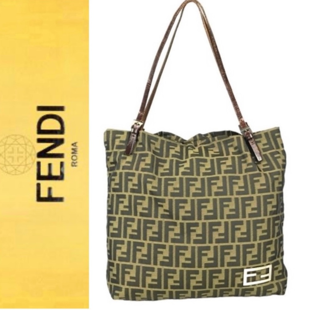 💯 FENDI | Zuccabag Leather -Trimmed